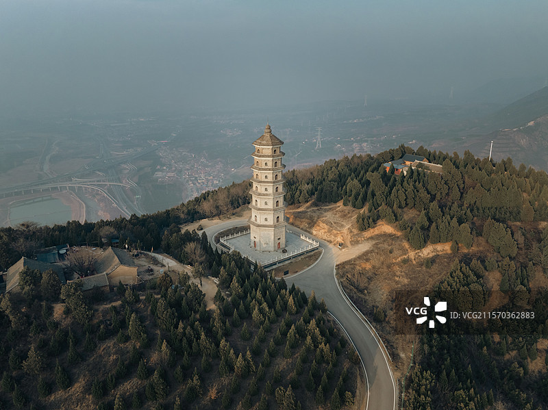 航拍西安蓝田县秦岭祝国寺竹簣寺塔图片素材