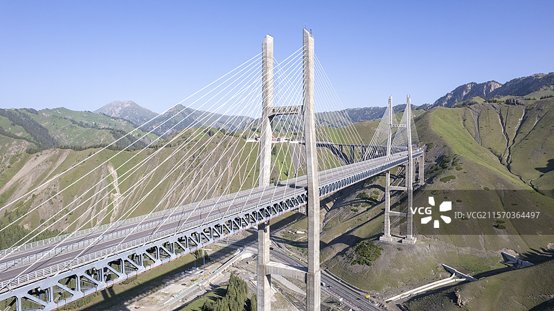新疆伊犁果子沟大桥图片素材
