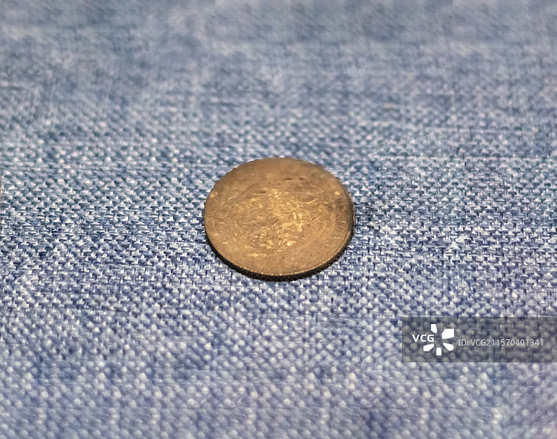 1880年墨西哥鹰洋8R银币 清 溧城镇交通街36号楠木厅墙基出土 溧阳市博物馆图片素材