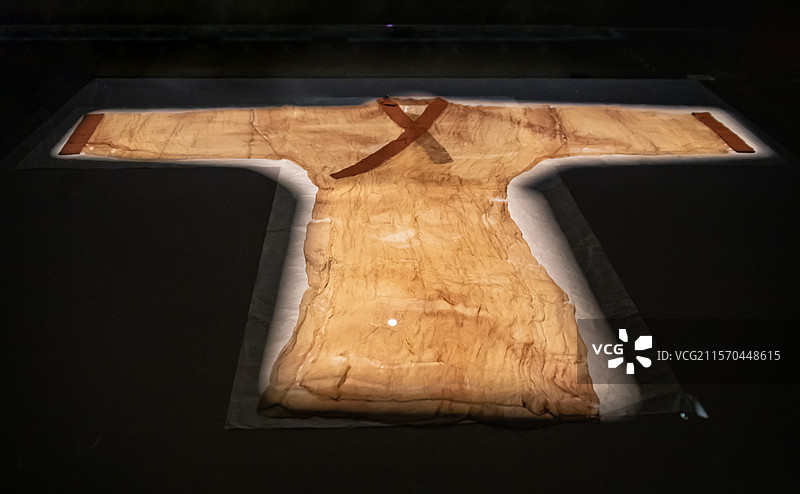 西汉直裾素纱襌衣 湖南博物院藏图片素材