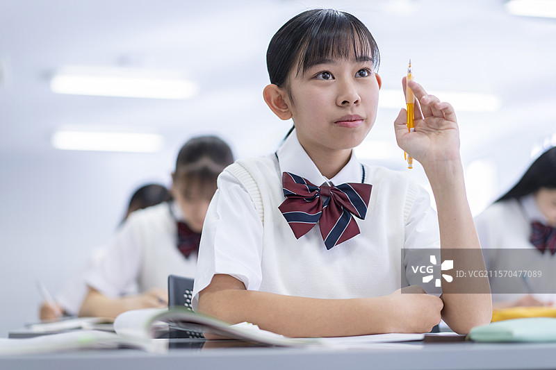 学生上课图片素材