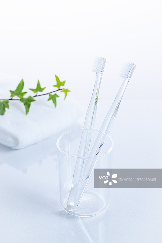 洗手间的牙刷图片素材