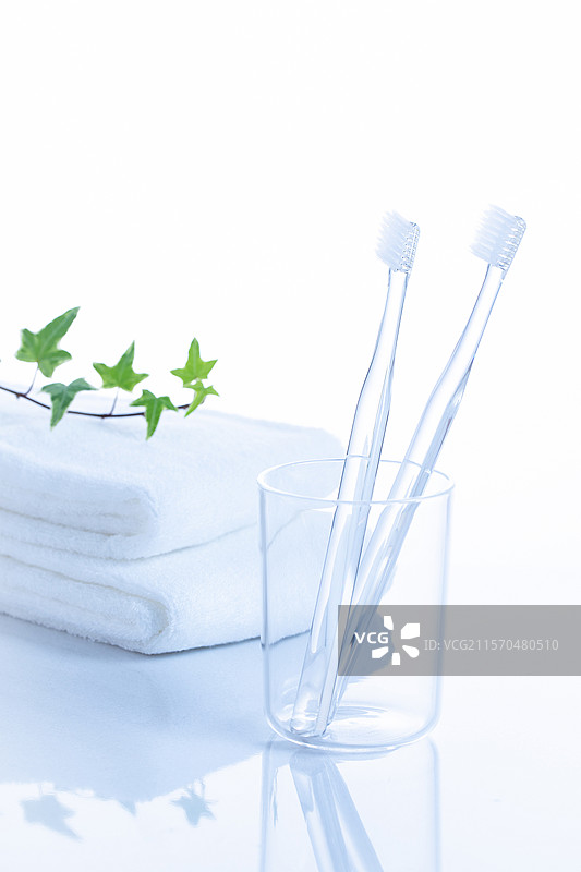 洗手间的牙刷图片素材