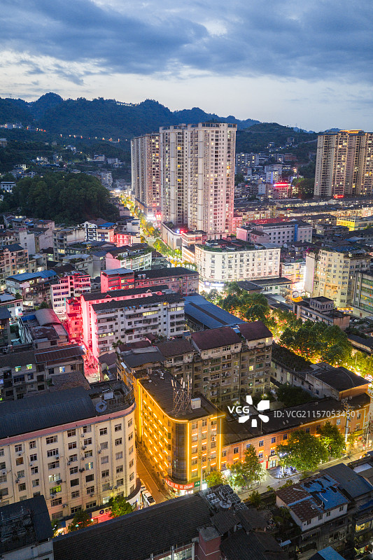 湖北恩施宣恩县缤纷夜色精彩如画图片素材