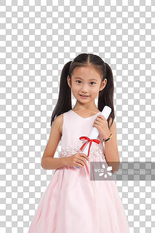 棚拍穿裙子的小女孩拿着奖状图片素材