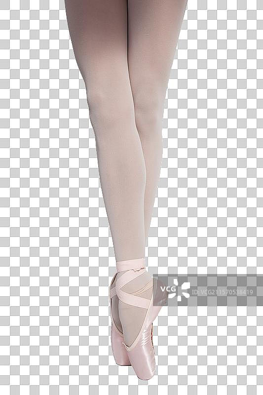 棚拍芭蕾舞女演员脚尖特写图片素材