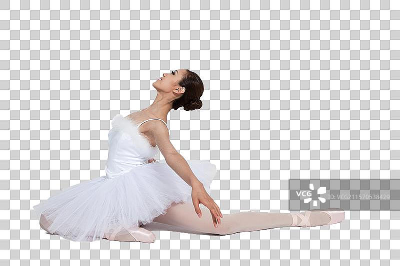 棚拍年轻女演员跳芭蕾舞图片素材