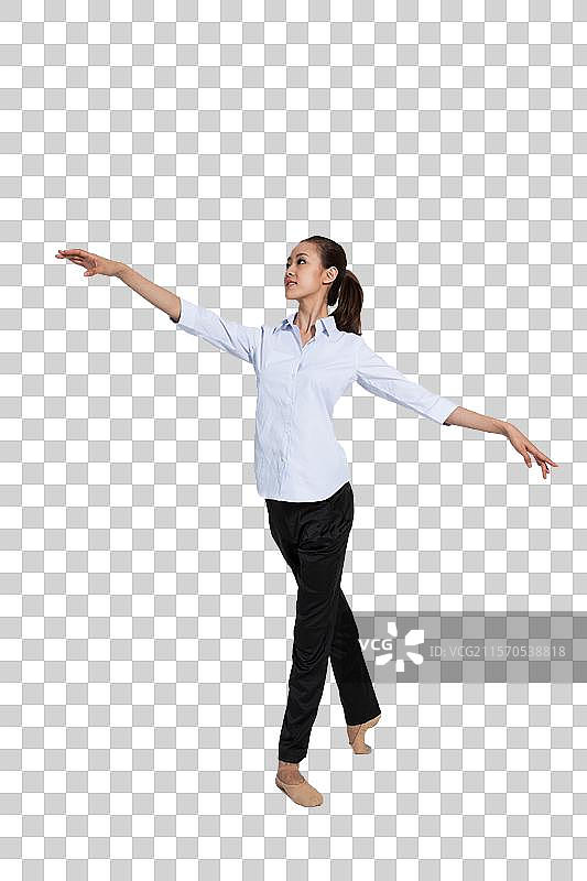 棚拍年轻女人跳舞图片素材