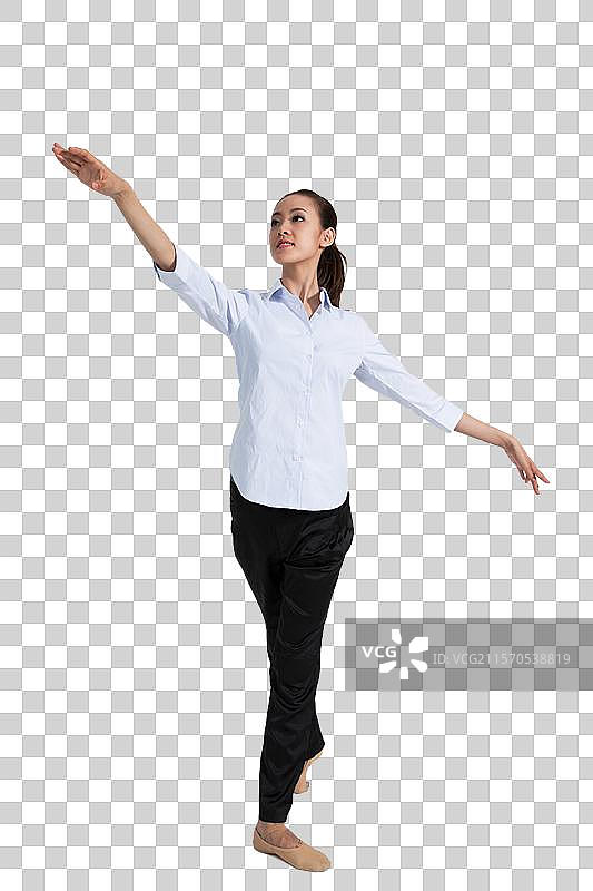 棚拍年轻女人跳舞图片素材