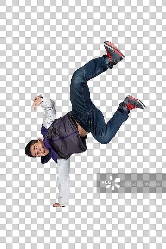 棚拍年轻男人跳街舞图片素材