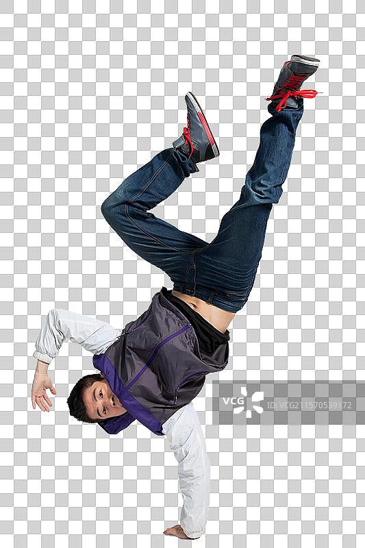 棚拍年轻男人跳街舞图片素材