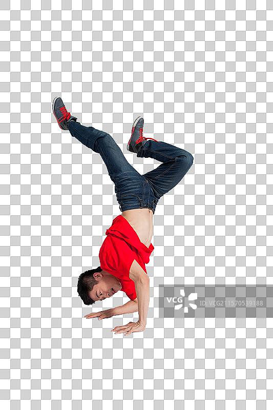 棚拍年轻男人跳街舞图片素材