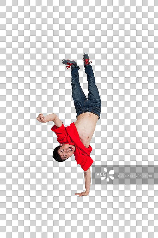 棚拍年轻男人跳街舞图片素材