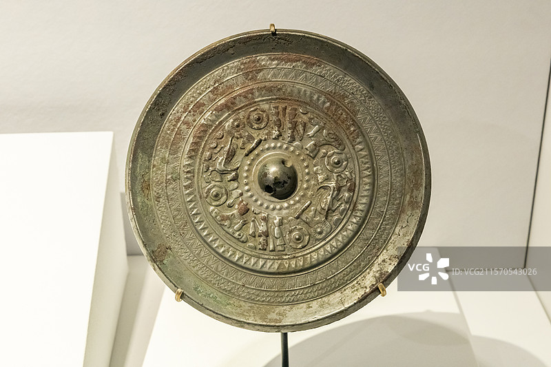 陕西历史博物馆秦汉馆人物车马画像镜西汉1952年吴云樵捐图片素材