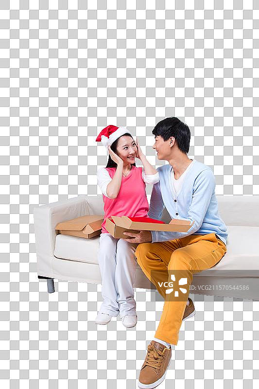 棚拍年轻情侣试穿购物商品图片素材