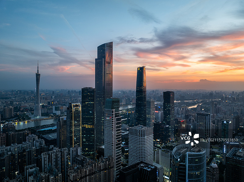 广州城市CBD中心珠江新城日落风景图片素材