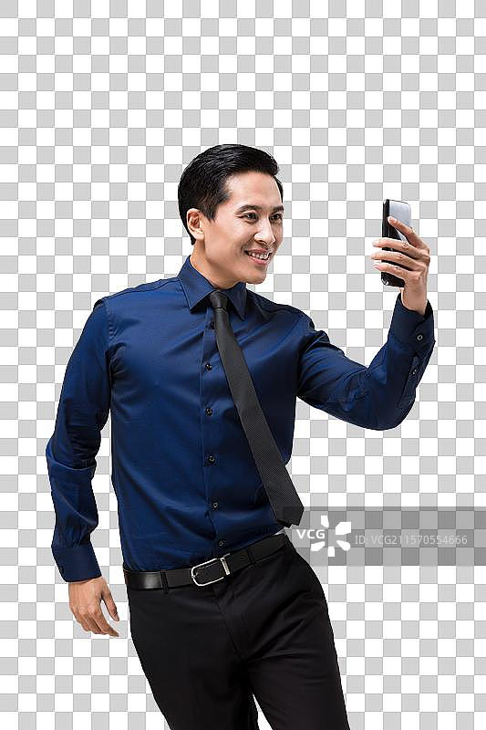 棚拍商务男士使用智能手机图片素材