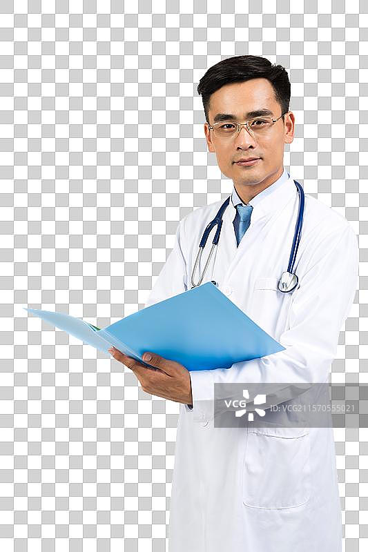 棚拍青年男医生查看病历图片素材