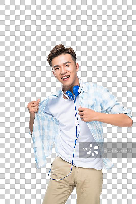 快乐的年轻男子挂着耳麦图片素材