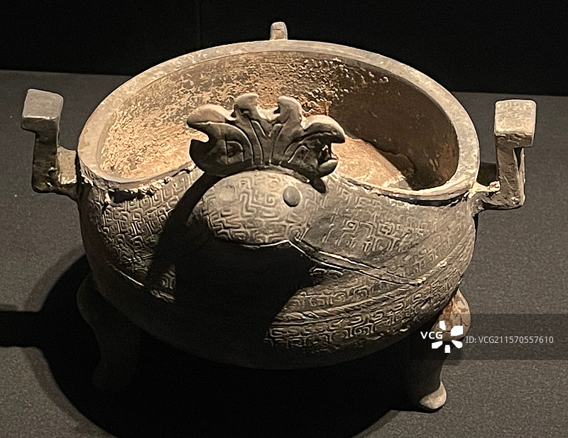 云雷纹兽形陶鼎 东周 江西省鹰潭市龙虎山崖墓图片素材