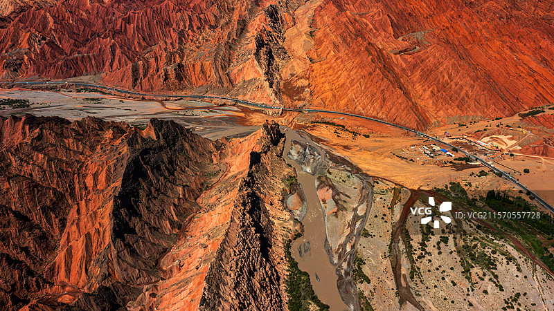 库车大峡谷风光图片素材