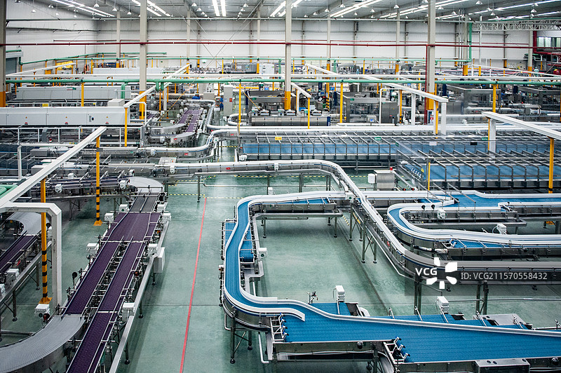 现代化工厂的生产线图片素材