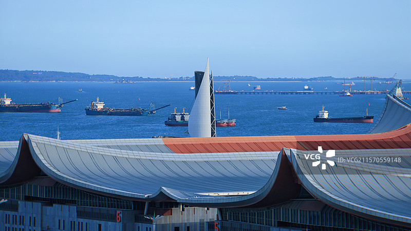 厦门帆船海景货轮运输图片素材