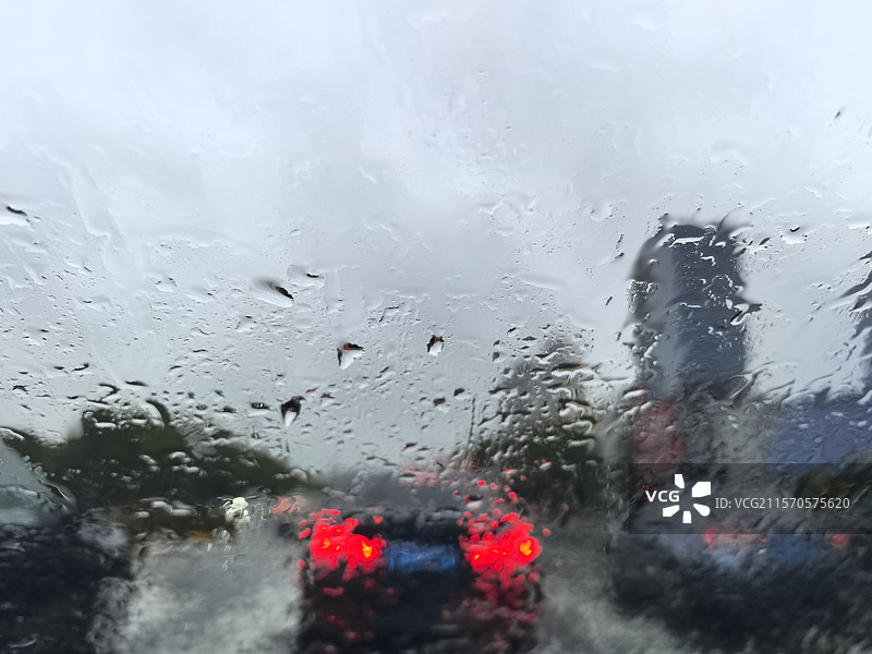 雨天车窗随拍纪实图片素材