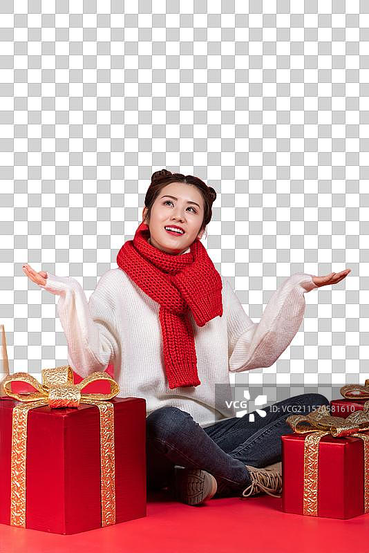 快乐的年轻女子和礼物图片素材