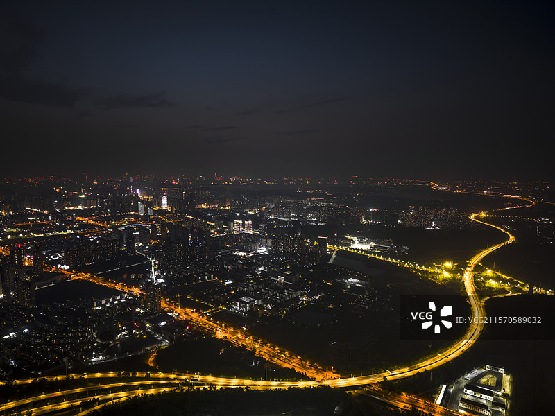 武汉光谷东五黄立交桥夜景车流航拍全景图片素材