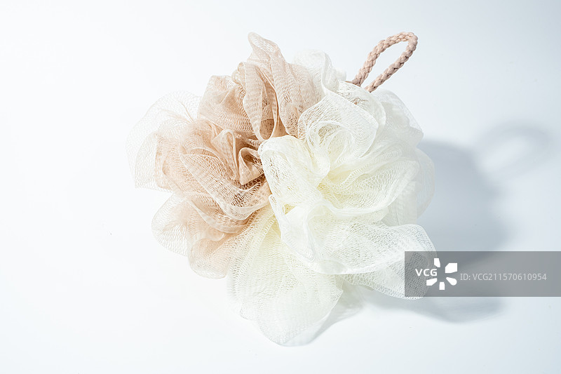 白色背景下的浴花特写图片素材