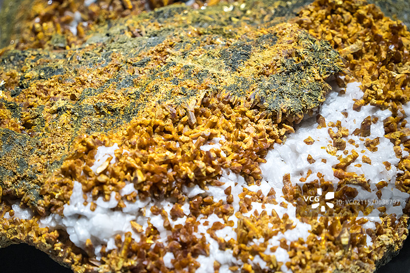 雄黄石，Male yellow Stone图片素材