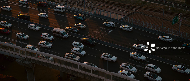 夕阳高峰图片素材