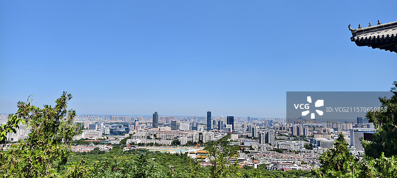济南千佛山俯瞰市区风光图片素材