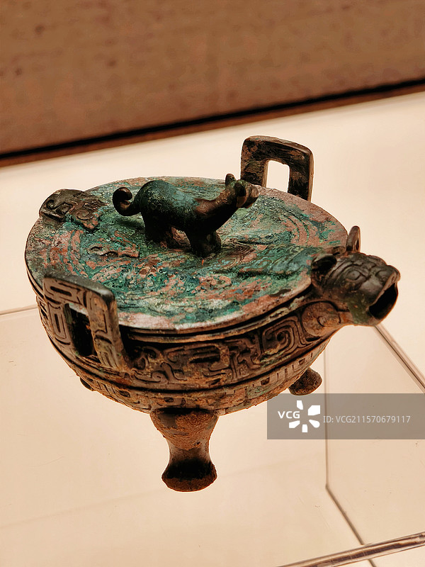 虎首流匜鼎 春秋中期·晋 山西侯马上马墓地M14出土 山西博物院藏 摄于苏州博物馆：吴国的北方朋友展图片素材
