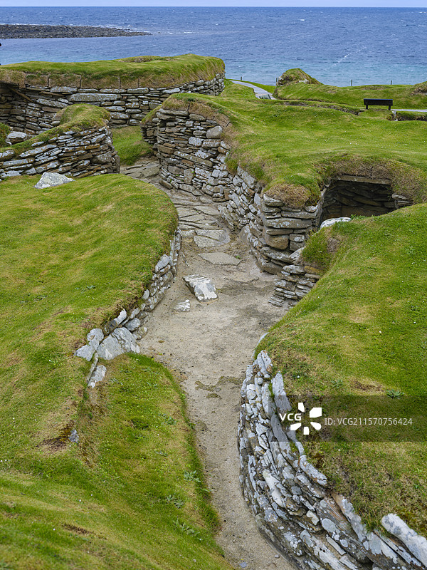斯卡拉布雷或斯凯拉布拉，位于奥克尼大陆的一个新石器时代定居点，是联合国教科文组织世界遗产“新石器时代奥克尼的心脏”的一部分，也是奥克尼的主要景点之一。欧洲，英国，苏格兰北部群岛，奥克尼图片素材