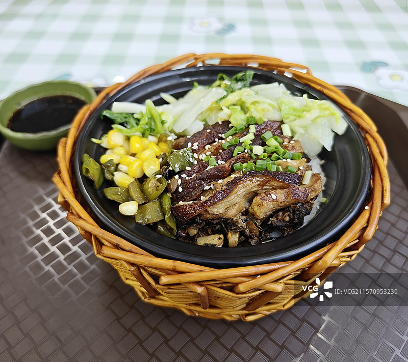 梅菜扣肉饭图片素材