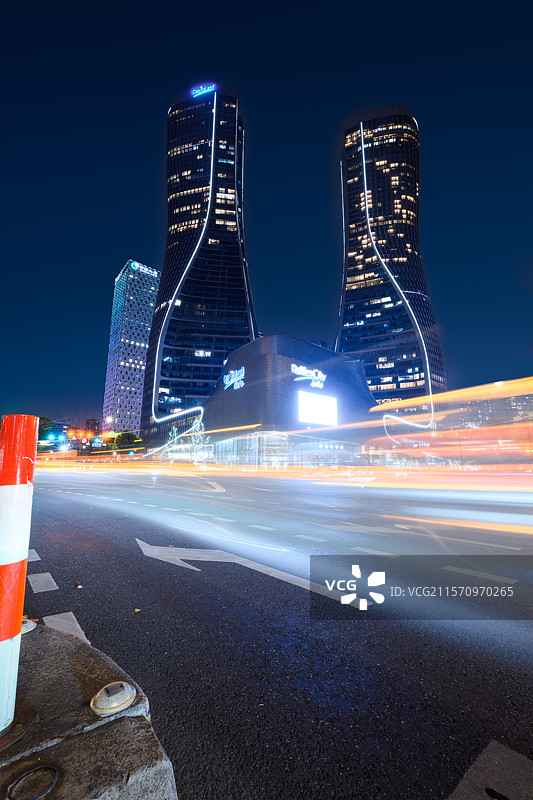 夜幕来福士图片素材