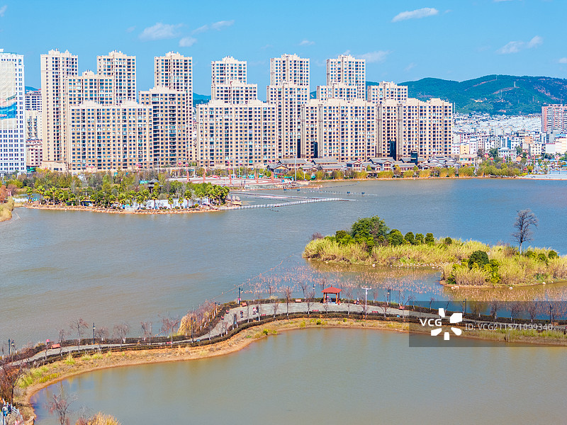 中国云南楚雄彝海公园航拍风光图片素材