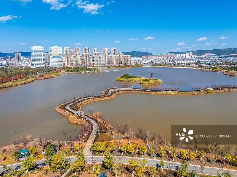 中国云南楚雄彝海公园航拍风光图片素材