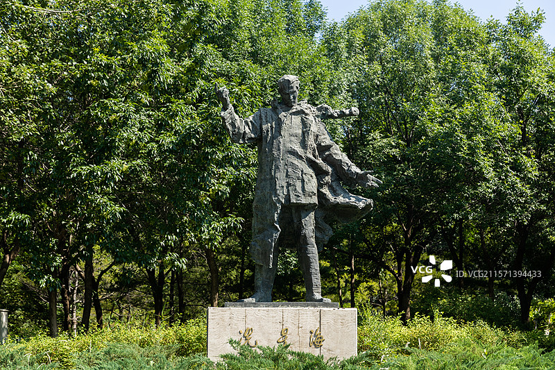 北京朝阳公园冼星海雕像图片素材