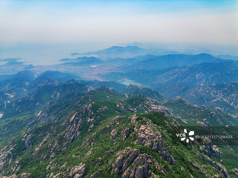 俯瞰崂山巨峰风景区图片素材