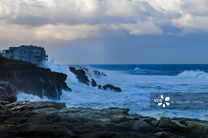 涛浪岩崖—迪波湾（Depoe Bay）图片素材