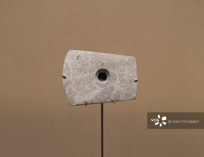 石钺 油子岭文化时期 宜城顾家坡21号墓 湖北省博物馆图片素材