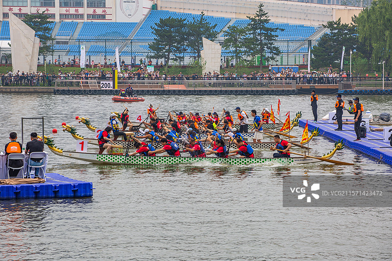 2025年北京端午节龙舟大赛在通州运河举行图片素材