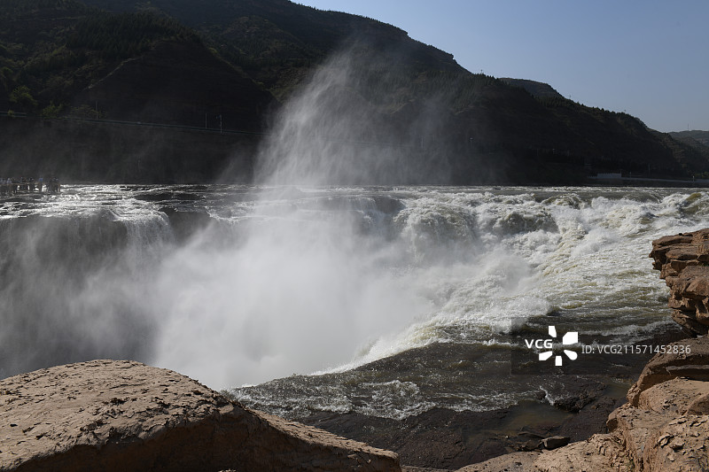 山西吉县｜黄河壶口瀑布·水里冒烟4“水里冒烟"是黄河壶口瀑布的八大奇观之一。图片素材