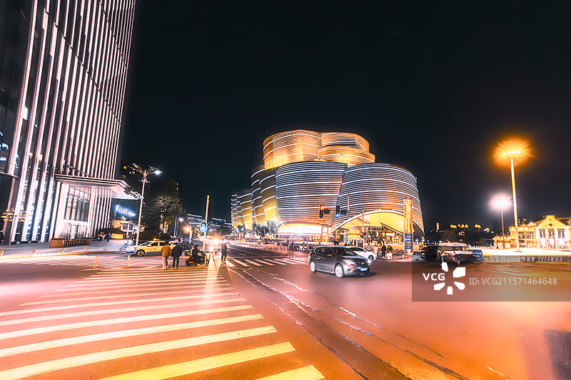 武汉楚河汉街夜景图片素材