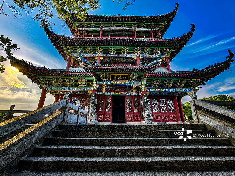 八镜台**八境台**是江西省赣州市章贡区的标志性古建筑，位于章江与贡江交汇处，为省级重点风景名胜区图片素材