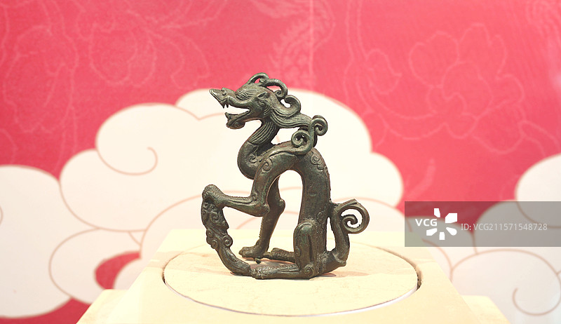 黑龙江省博物馆，铜坐龙图片素材