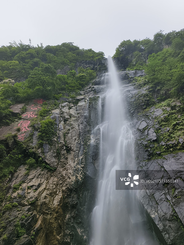 江西宜春·明月山·云谷飞瀑图片素材